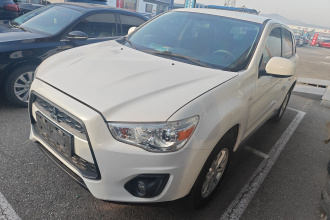 三菱 劲炫ASX 2013款 2.0L CVT两驱精英版