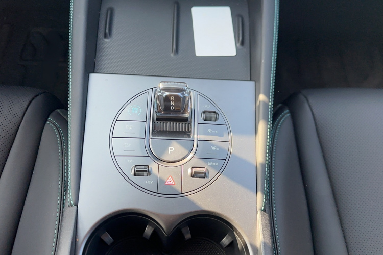 比亚迪 海豹06新能源 2025款 DM-i 智驾版 120KM尊荣型局部细节18