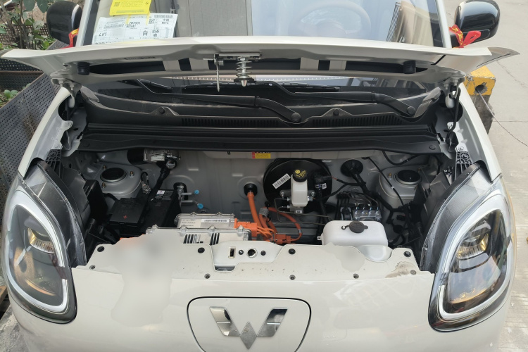 五菱汽车 宏光MINIEV 2025款 四门版 进阶款机舱底盘24