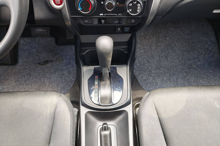 本田 锋范 2017款 1.5L CVT精英版中控内饰7004