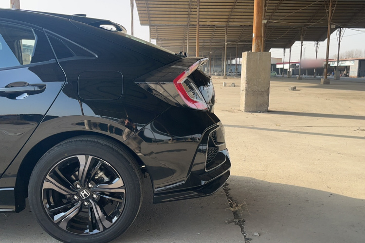 本田 思域 2021款 HATCHBACK 220TURBO CVT潮酷控车身外观6006