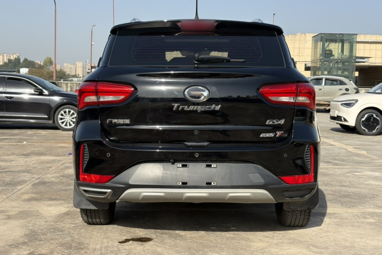 广汽传祺 传祺GS4 2018款 235T 手动两驱精英版车身外观6004