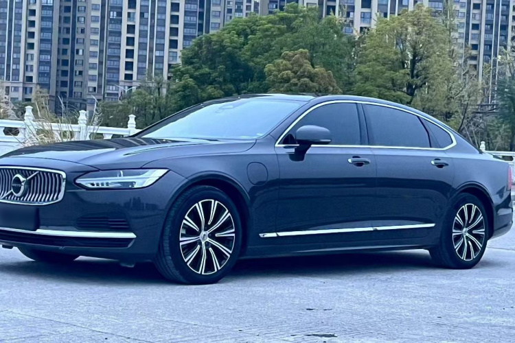 沃尔沃S90新能源 2022款 改款 T8 E驱混动 智逸豪华版车身外观1