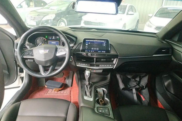 凯迪拉克CT4 2020款 28T 时尚型中控内饰12