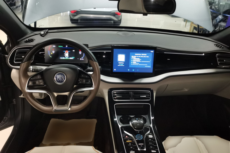 比亚迪 秦PLUS 2023款 冠军版 EV 420KM领先型中控内饰12