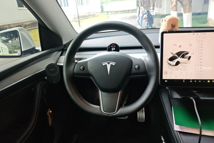 特斯拉 Model Y 2024款 Performance高性能版局部细节13