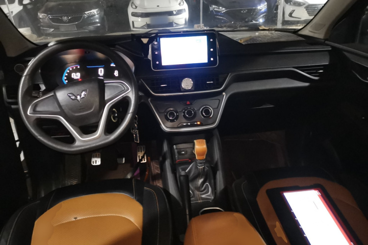 五菱汽车 五菱宏光S3 2018款 1.5L 手动舒适型 国V中控内饰12