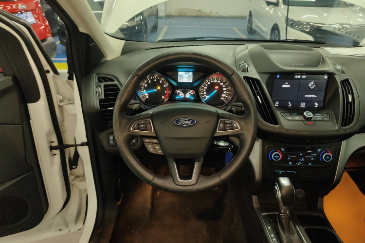 福特 翼虎 2019款 EcoBoost 180 两驱铂翼型 国VI中控内饰13