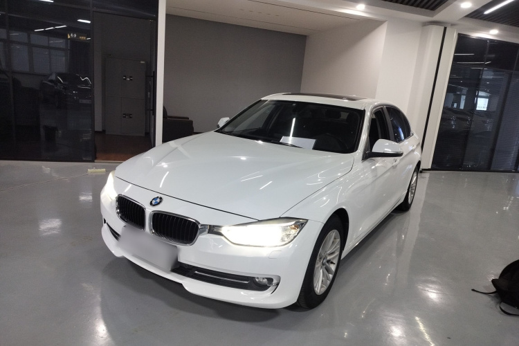 宝马3系 2015款 316Li 时尚型车身外观1