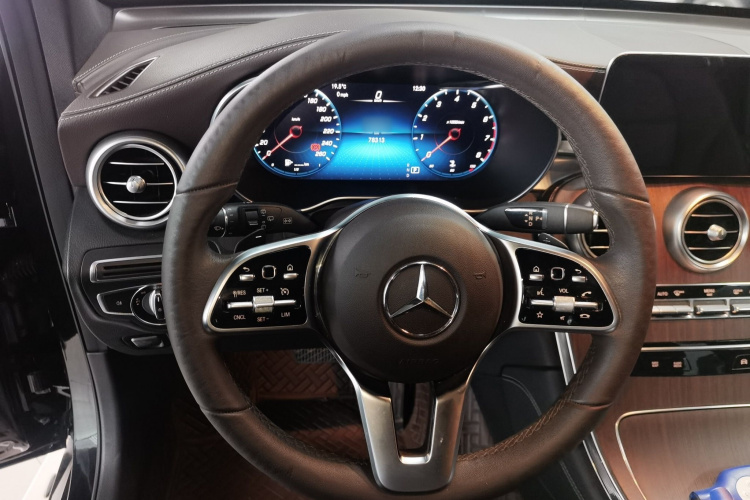 奔驰GLC 2021款 GLC 300 L 4MATIC 动感型局部细节13