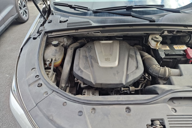 比亚迪 唐 2018款 2.0T 自动智联尊荣型 7座 国V机舱底盘25