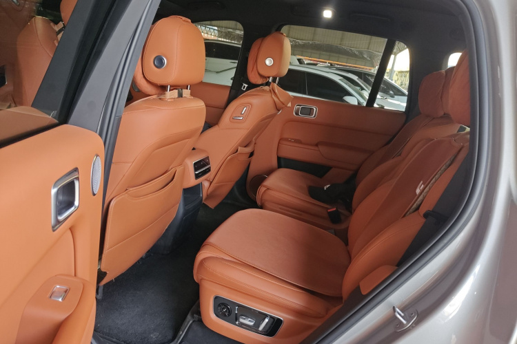 理想汽车 理想L8 2023款 Pro中控内饰21