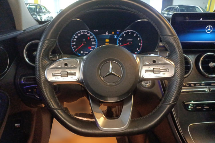 奔驰C级 2021款 C 200 L 时尚型运动版中控内饰13