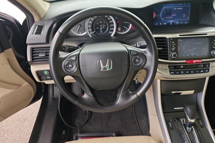 本田 雅阁 2014款 2.0L EX 豪华版局部细节13