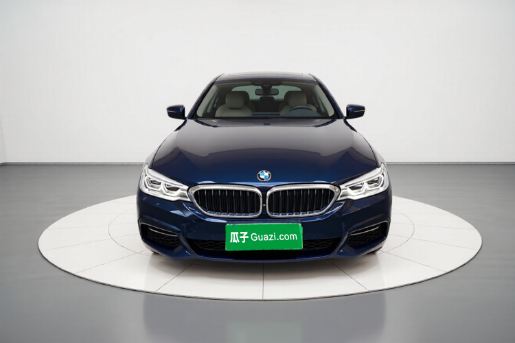 宝马5系 2018款 改款 530Li 尊享型 M运动套装车身外观2