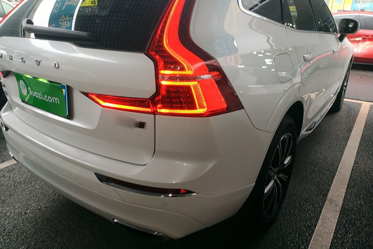 沃尔沃XC60 2020款 T5 四驱智远豪华版车身外观9