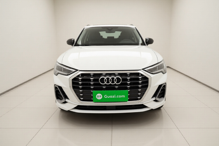 奥迪Q3 2022款 35 TFSI 进取动感型车身外观2