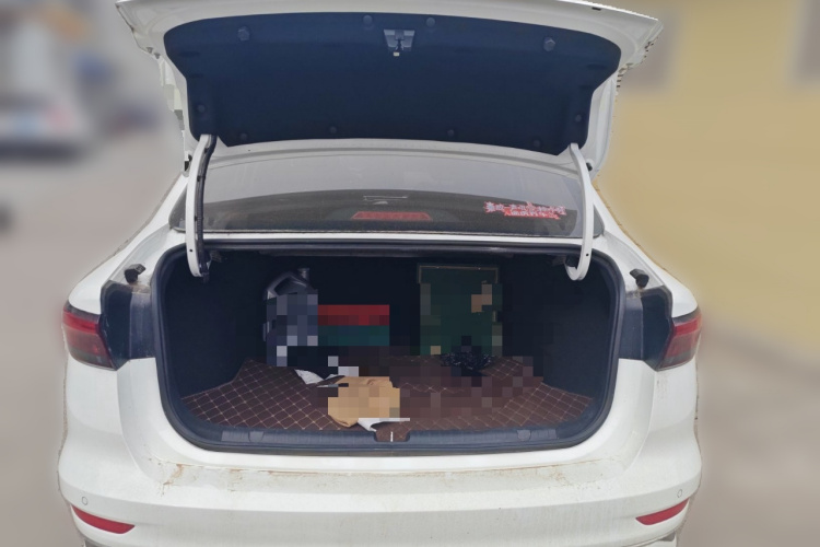 吉利汽车 帝豪 2022款 第4代 1.5L CVT尊贵型局部细节23