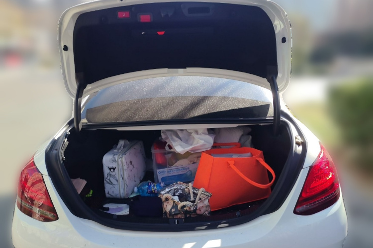 奔驰C级 2021款 C 260 L 运动版中控内饰23