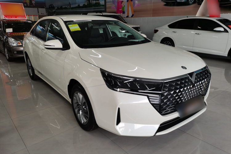启辰D60 2023款 PLUS 1.6L XE CVT潮领版车身外观3