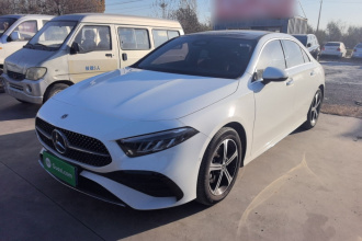 奔驰A级 2024款 A 200 L 时尚型