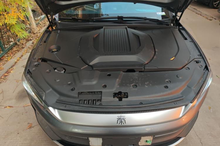 比亚迪 秦PLUS 2023款 冠军版 EV 510KM领先型机舱底盘24
