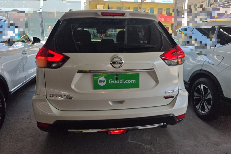 日产 奇骏 2022款 2.0L 两驱智联舒享版车身外观6