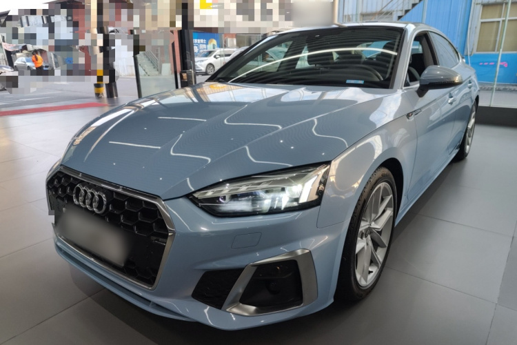 奥迪A5 2024款 Sportback 40 TFSI 时尚动感型车身外观1