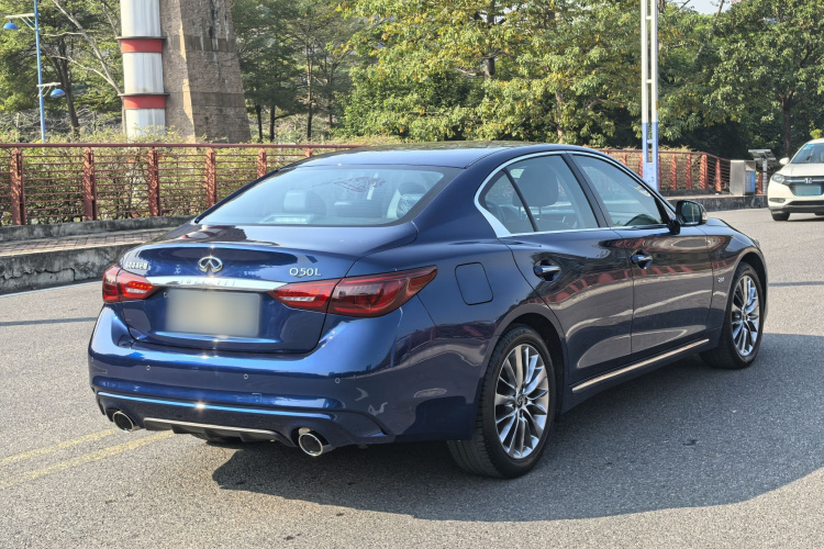 英菲尼迪Q50L 2018款 2.0T 逸享版 国VI车身外观6006