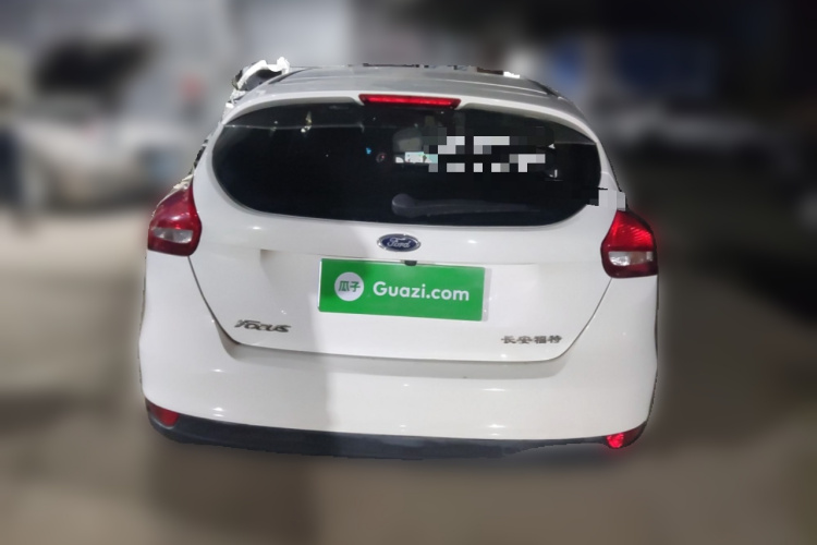 福特 福克斯 2018款 两厢经典 1.6L 自动舒适型智行版车身外观6004