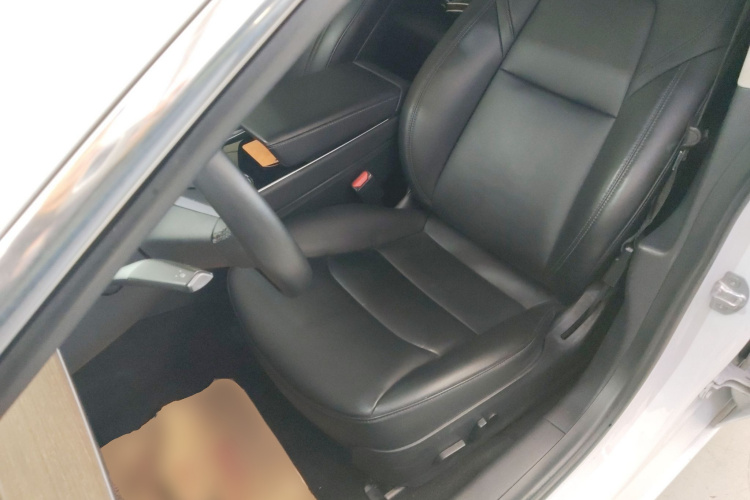 特斯拉 Model 3 2020款 标准续航后驱升级版中控内饰19