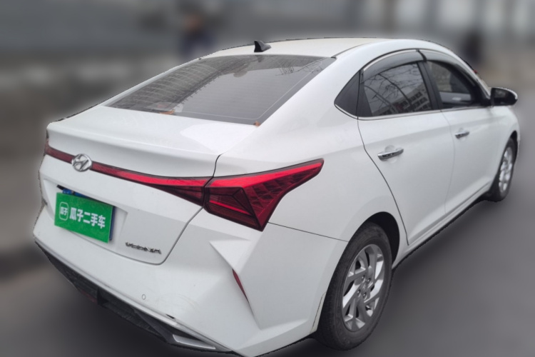 现代 悦纳 2020款 1.4L 手动GLS炫酷版车身外观7