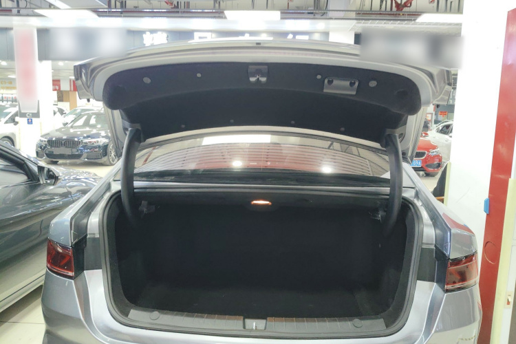 比亚迪 秦PLUS 2021款 EV 500KM 豪华型机舱底盘23