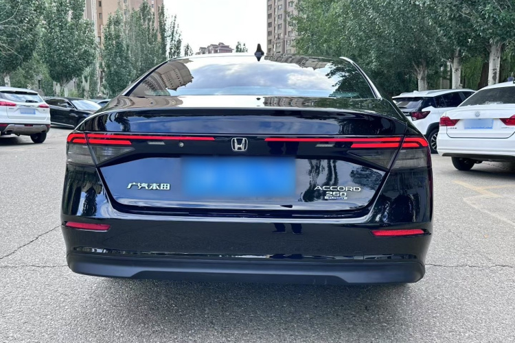 本田 雅阁 2023款 260TURBO 智享版车身外观6004