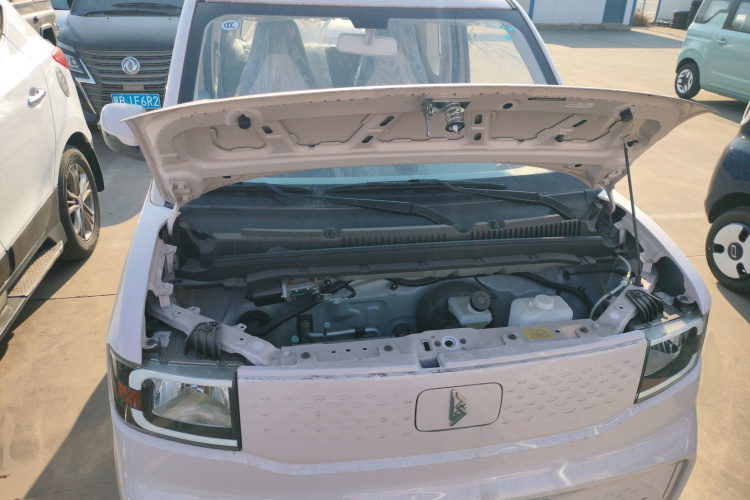 凌宝汽车 凌宝uni 2025款 微甜版 11.52kWh局部细节24