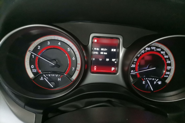 道奇 酷威 2016款 2.4L 两驱旅行版局部细节14