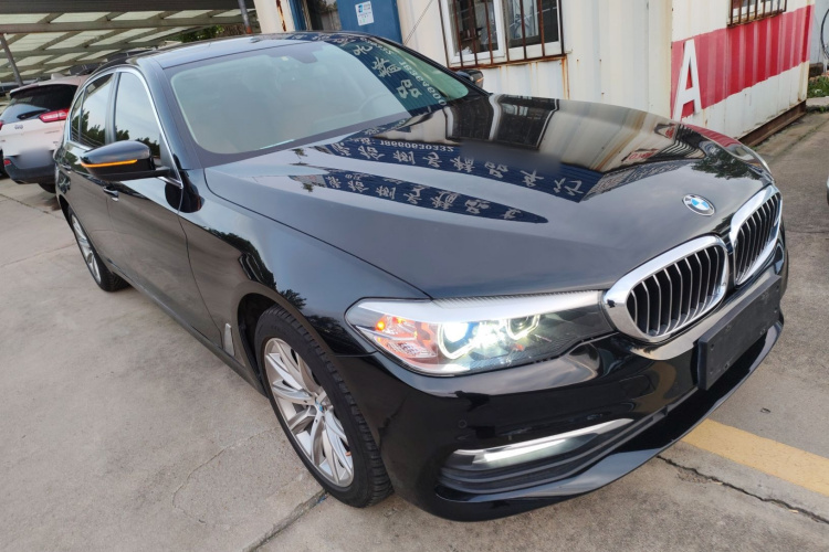 宝马5系 2018款 528Li 上市特别版车身外观3