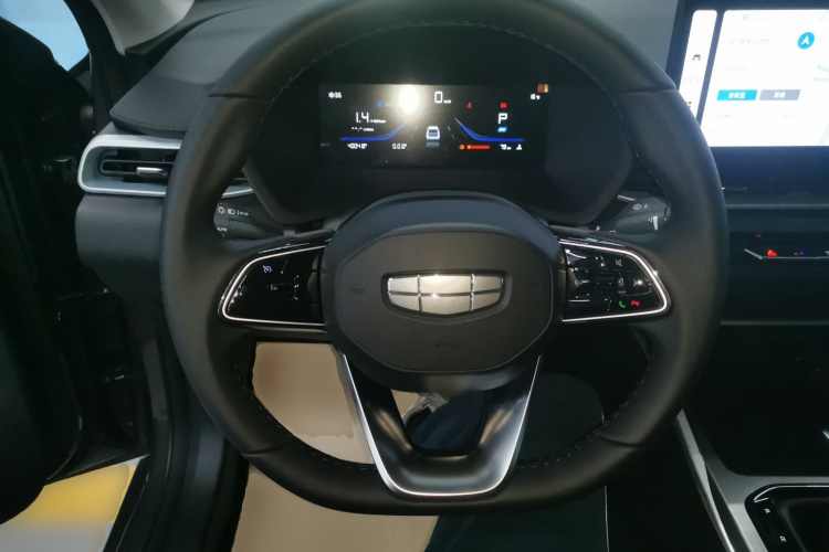 吉利汽车 帝豪 2026款 第4代 400万纪念款 1.5L CVT超越型中控内饰13