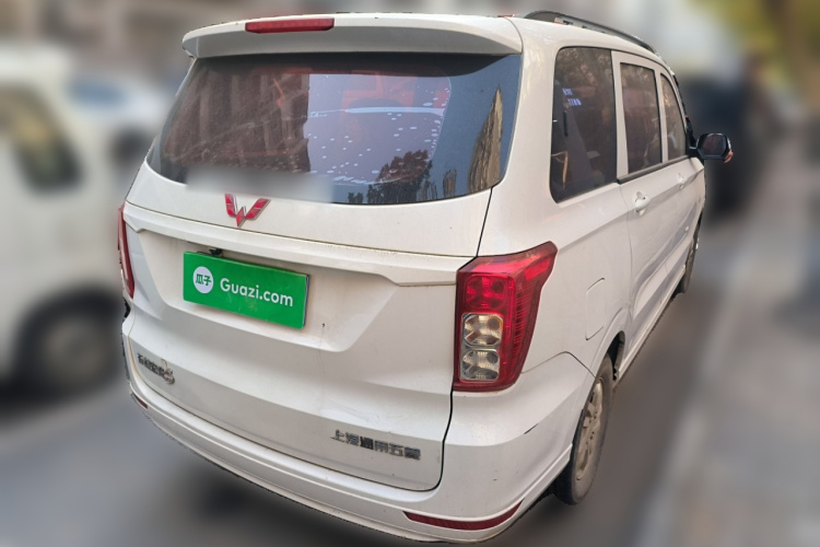 五菱汽车 五菱宏光 2018款 1.5L S标准型L2B车身外观6005