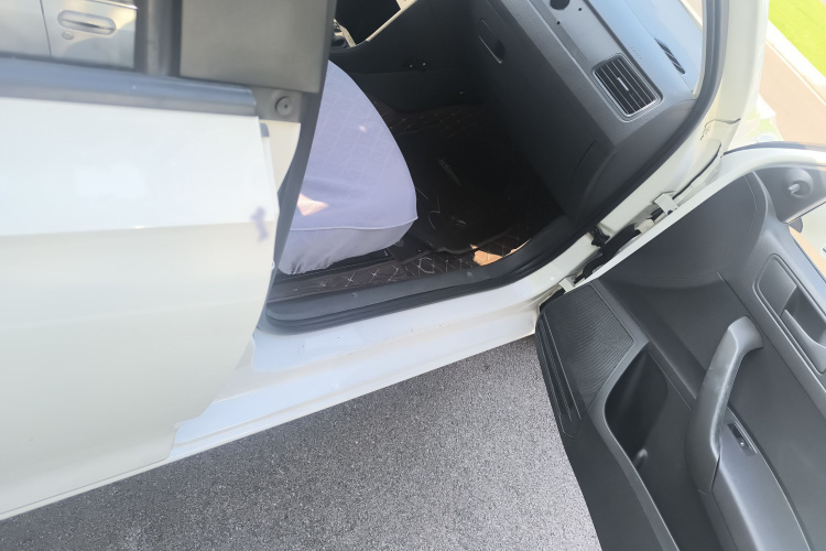 大众 桑塔纳 2015款 1.6L 手动风尚版局部细节9005