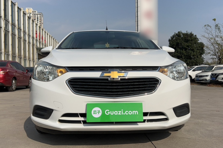 雪佛兰 2018款 赛欧3 1.5L 手动理想天窗版车身外观6006