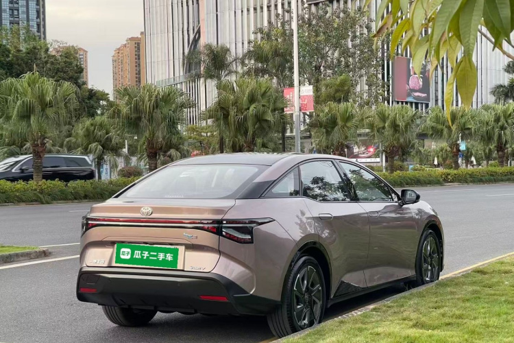 丰田bZ3 2023款 616km 长续航Premium车身外观6005