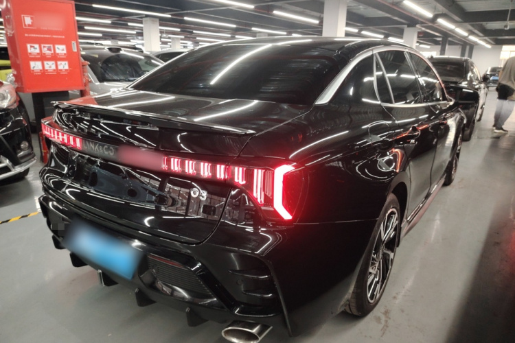 领克03 2025款 1.5TD DCT冠军版Pro车身外观7