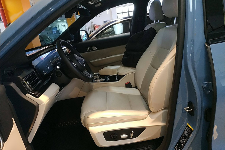 理想汽车 理想ONE 2021款 增程6座版局部细节19