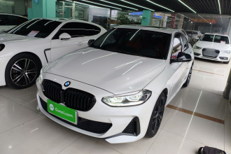 宝马1系 2023款 125i M运动曜夜版