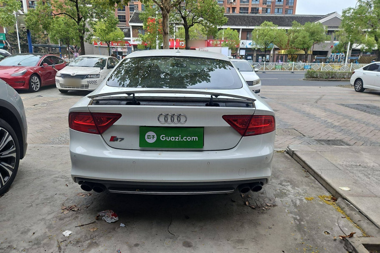 奥迪S7 2013款 4.0 TFSI quattro车身外观6004