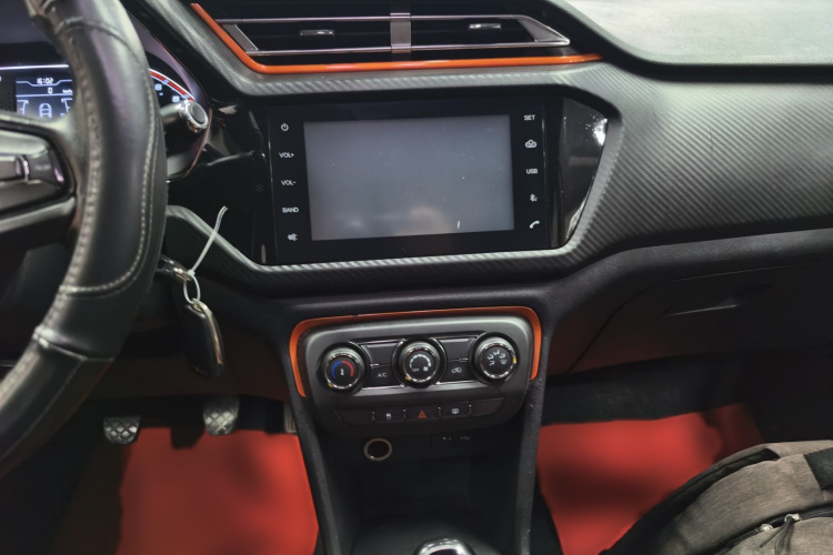 奇瑞 瑞虎3X 2017款 1.5L 手动时尚版局部细节16