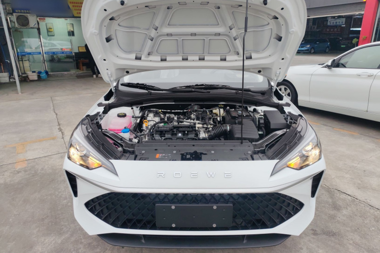 荣威i5 2026款 1.5L CVT豪华版机舱底盘24