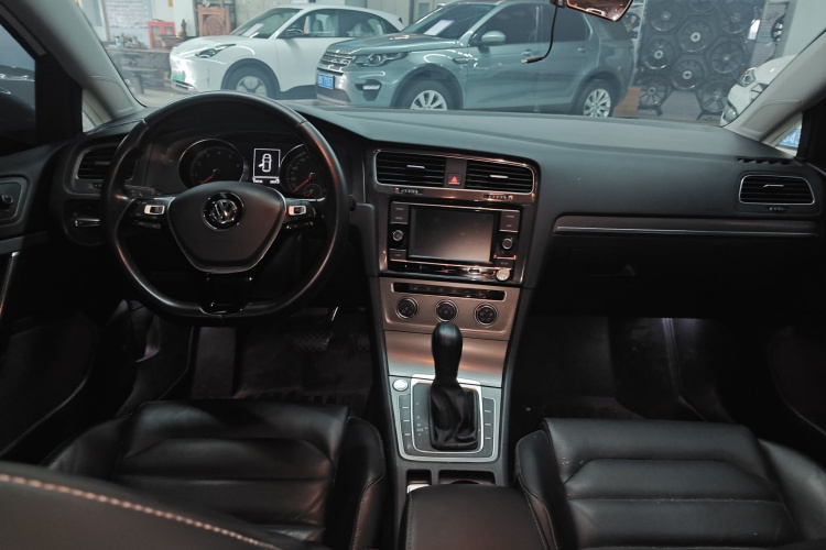 大众 高尔夫 2016款 230TSI 自动豪华型中控内饰12