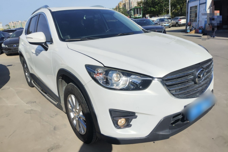马自达CX-5 2015款 2.0L 自动两驱都市型车身外观3